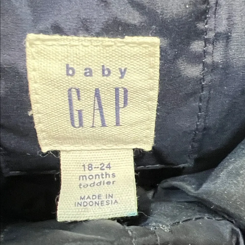 Baby GAP Navy Blue puffer vest with silver hearts size 18-24 months